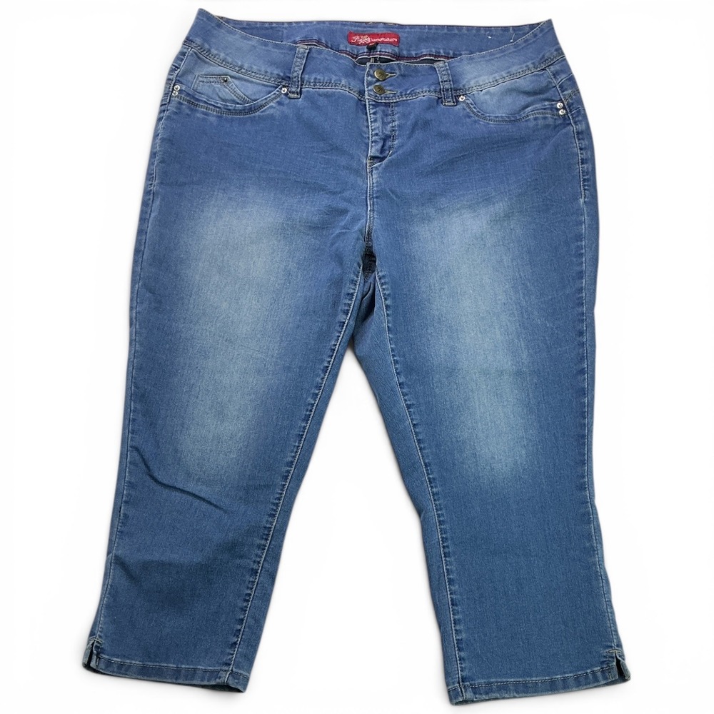 Royalty Blue Capri Jeans Women 16W WannaBettaButt Stretch Denim XF96096